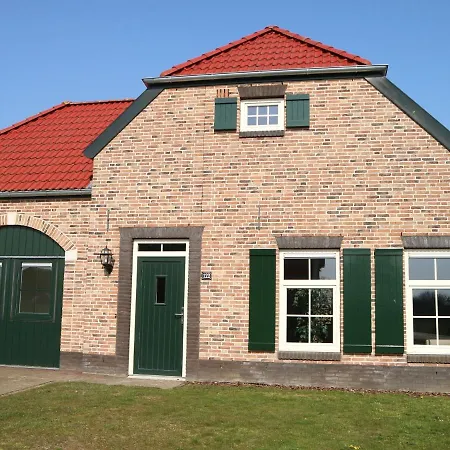Great With Sauna, Bubble Bath & Steam Shower Villa