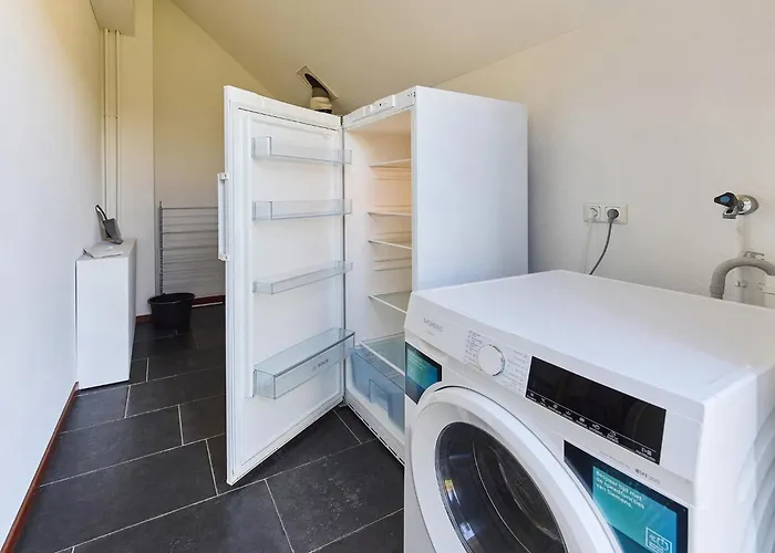 In Limburg With Sauna & Hot Tub Вилла Roggel