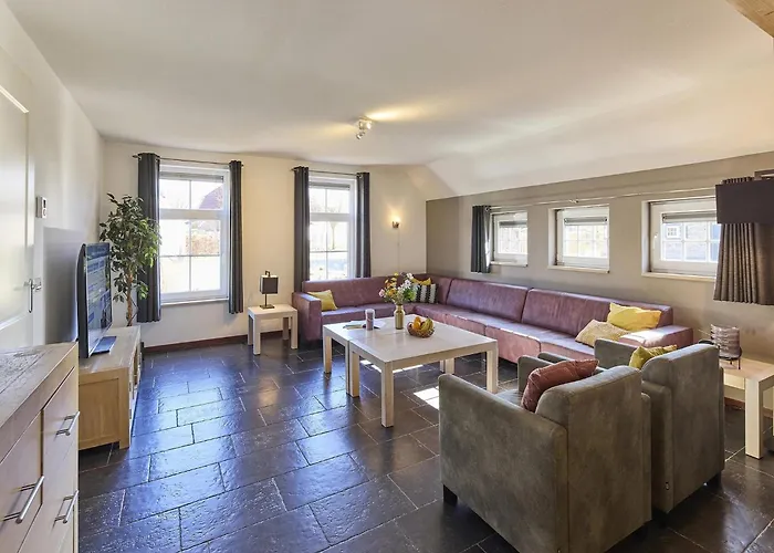 Вилла In Limburg With Sauna & Hot Tub Roggel