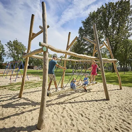 In Limburg With Sauna & Hot Tub * Roggel