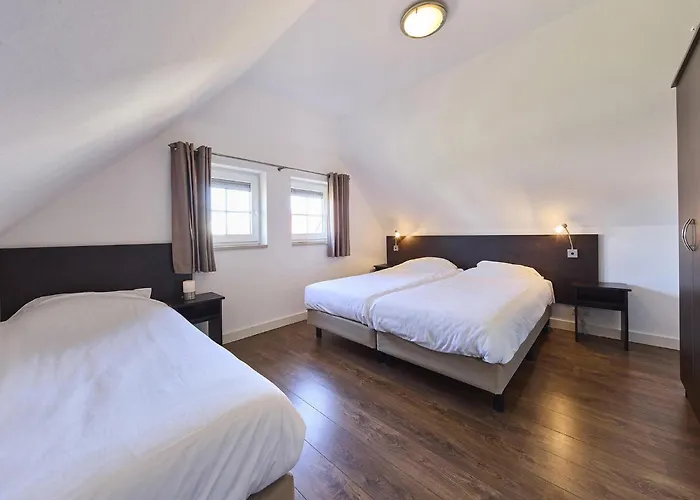 In Limburg With Sauna & Hot Tub *